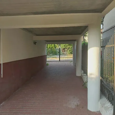 Antoni Apartmán *