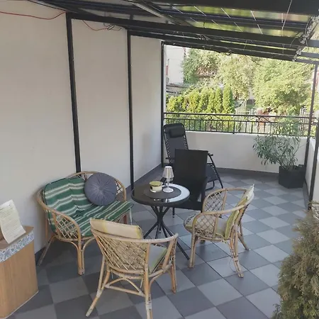 Antoni Apartmán *